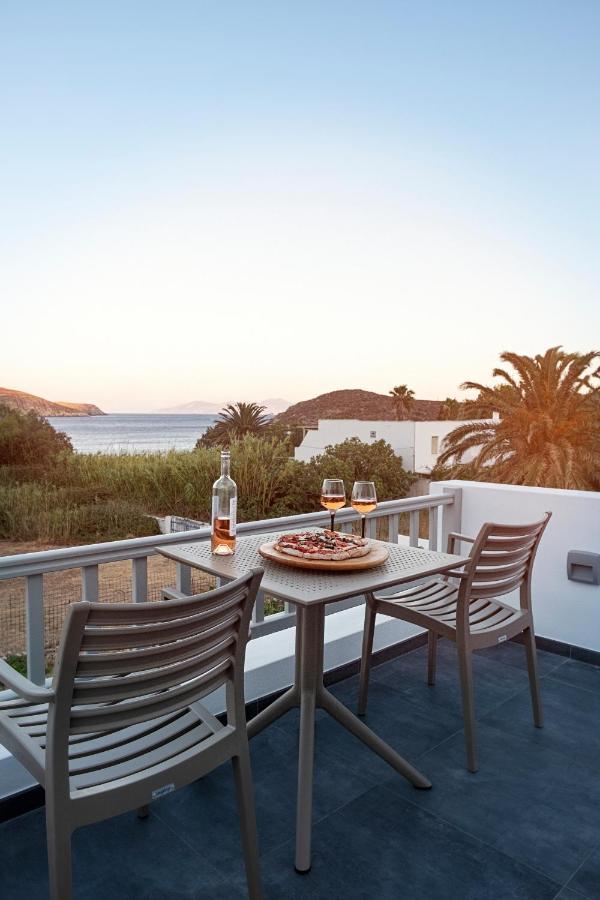 Nautilus Serifos Livadakia Esterno foto